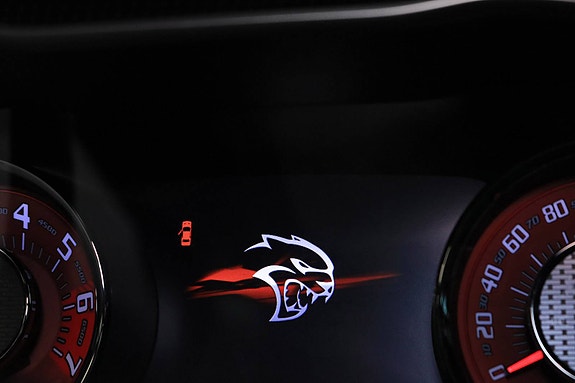 Dodge Challenger 28 of 30