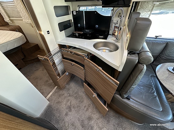 Eura Mobil Integra 760 QB 18 of 30