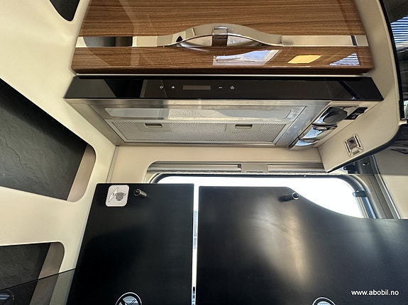 Eura Mobil Integra 760 QB 20 of 30