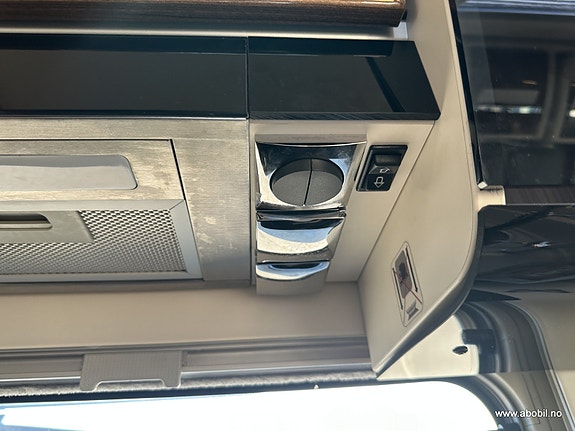 Eura Mobil Integra 760 QB 21 of 30