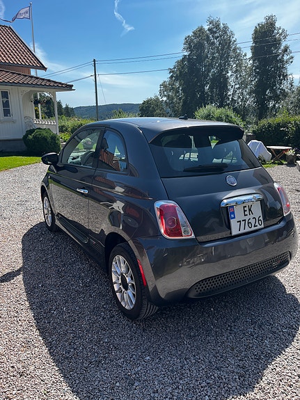Fiat 500e 3 of 5