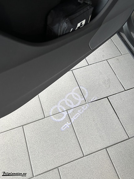 Audi Q7 8 of 21