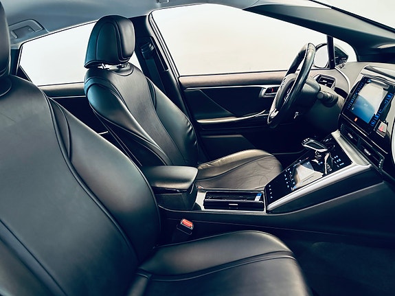 Toyota Mirai 8 of 27