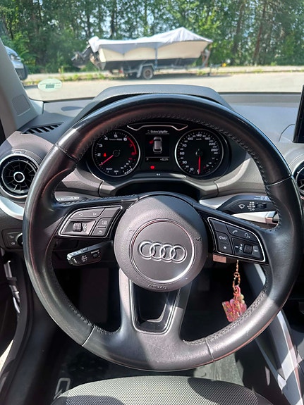 Audi Q2 10 of 12
