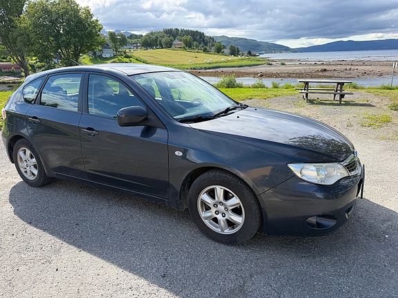 Subaru Impreza 11 of 15