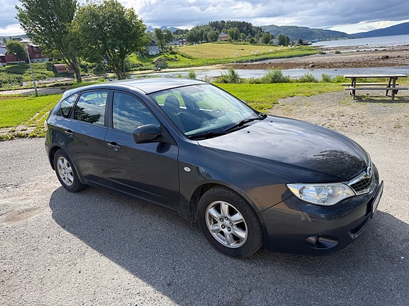 Subaru Impreza 9 of 15