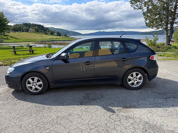 Subaru Impreza 2 of 15