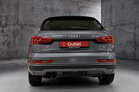 Audi Q3 2 of 13