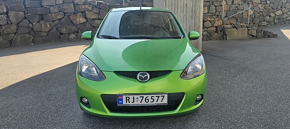 Mazda 2 2 of 5