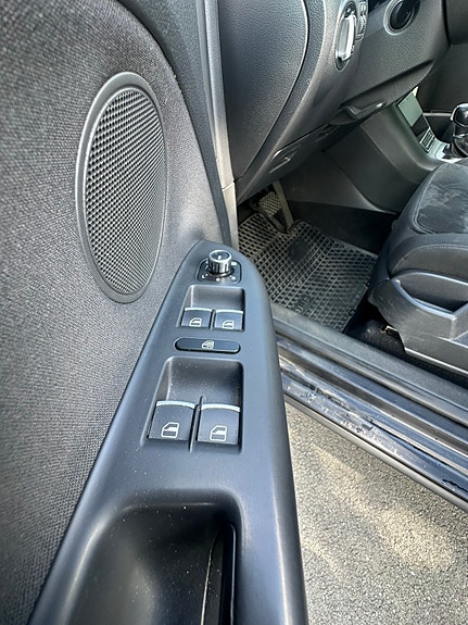 Volkswagen Golf Plus 14 of 23