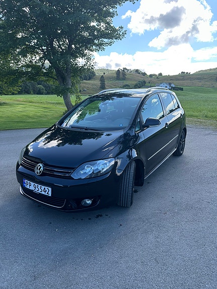 Volkswagen Golf Plus 2 of 23