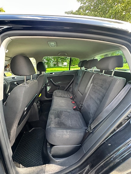 Volkswagen Golf Plus 17 of 23