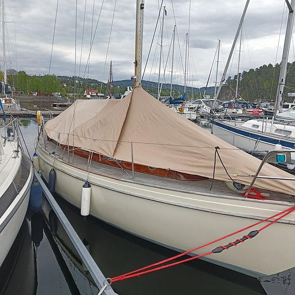 Vindø 50 sl– Klassisk kvalitetsseilbåt med sjel og historie 9 of 21