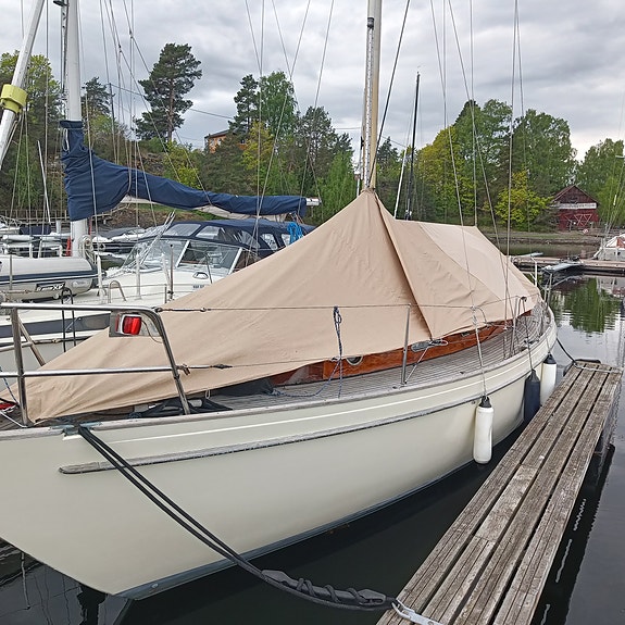 Vindø 50 sl– Klassisk kvalitetsseilbåt med sjel og historie 10 of 21