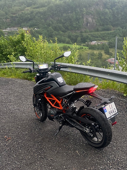KTM 125 Duke 7 of 11