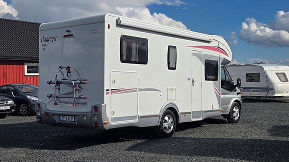 Challenger 54 - 5 Seter, 2 Enkle Senger, Senkeseng, Stort Lasterom, DAB, Bluetooth, Ryggekamera, Cruisekontroll, Sykkelstativ 3 of 5
