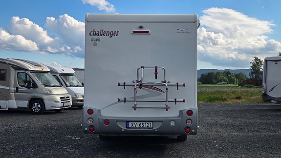 Challenger 54 - 5 Seter, 2 Enkle Senger, Senkeseng, Stort Lasterom, DAB, Bluetooth, Ryggekamera, Cruisekontroll, Sykkelstativ 4 of 5