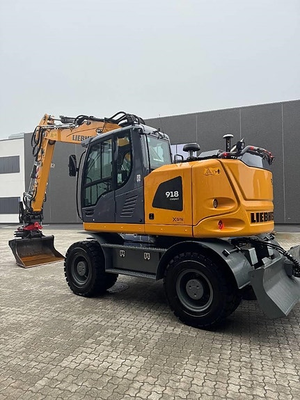 Liebherr A918 Compact 5 of 5