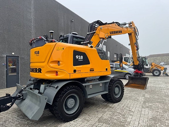 Liebherr A918 Compact 6 of 6