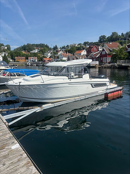 Jeanneau 695 Cruiser med Yamaha F150, godt utstyrt båt selges for kunde! 4 of 5