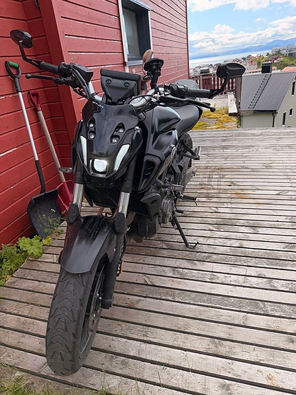 Yamaha MT-07 2 of 4