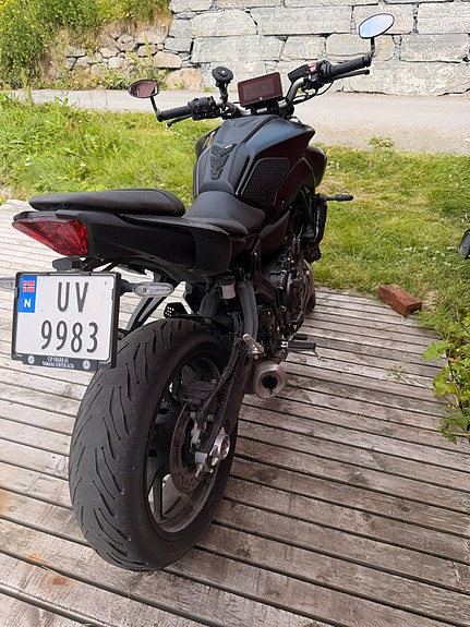 Yamaha MT-07 3 of 4