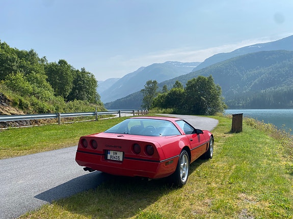 Chevrolet Corvette 5 of 30