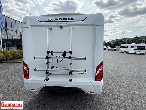 Adria Coral Supreme 690 SC– Queen bed, Alde og sykkelstativ 5 of 5