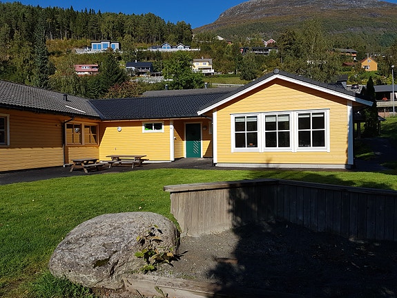 Stryn Bedriftsbarnehage 3. avdelings barnehage med eit fantastisk uteområde❤