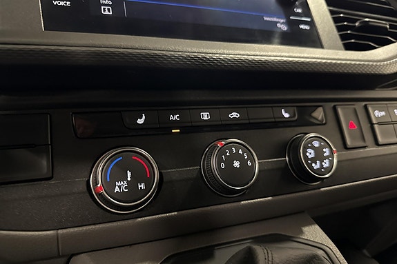 Volkswagen Transporter 15 of 24
