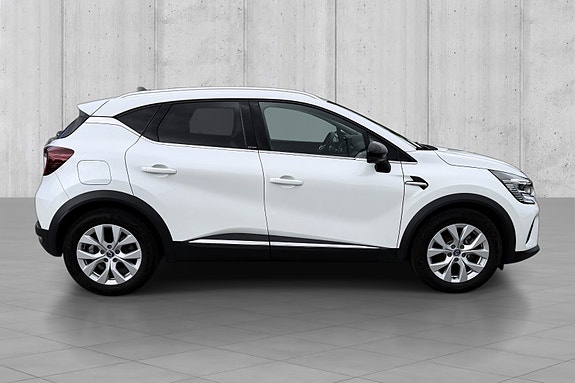 Renault Captur 4 of 5