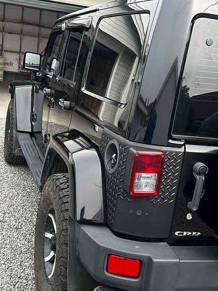 Jeep Wrangler 11 of 19