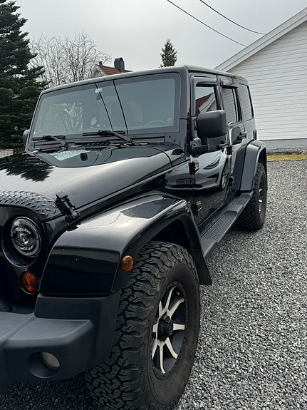 Jeep Wrangler 5 of 19