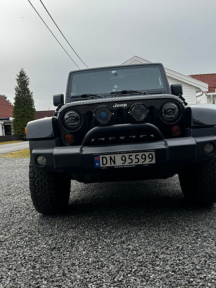Jeep Wrangler 7 of 19