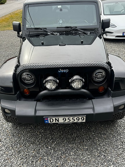Jeep Wrangler 3 of 19