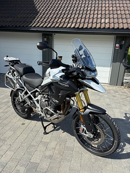 Triumph Tiger 1200 Rally Pro 10 of 11