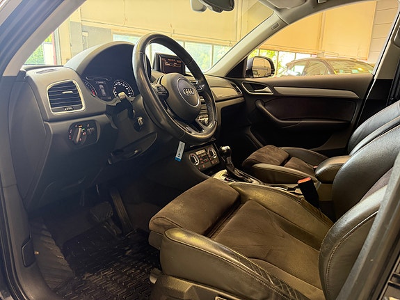 Audi Q3 10 of 30