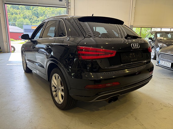 Audi Q3 6 of 30