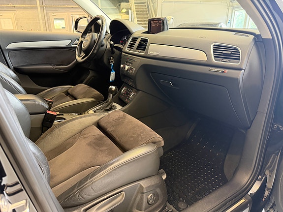 Audi Q3 13 of 30