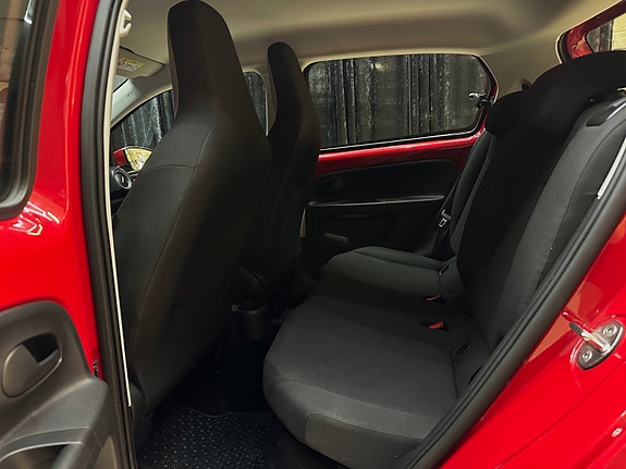 Volkswagen UP! 9 of 24