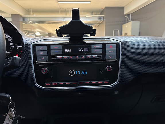Volkswagen UP! 13 of 24