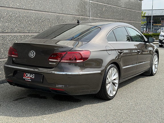 Volkswagen CC 3 of 5