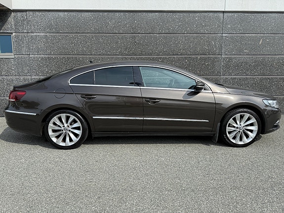 Volkswagen CC 2 of 5