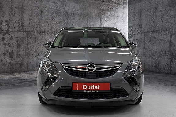 Opel Zafira Tourer 2 of 5