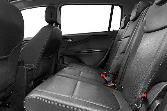 Opel Zafira Tourer 13 of 17