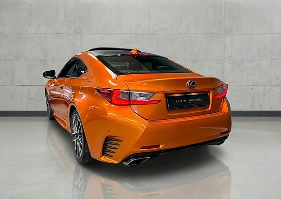 Lexus RC300h 4 of 5
