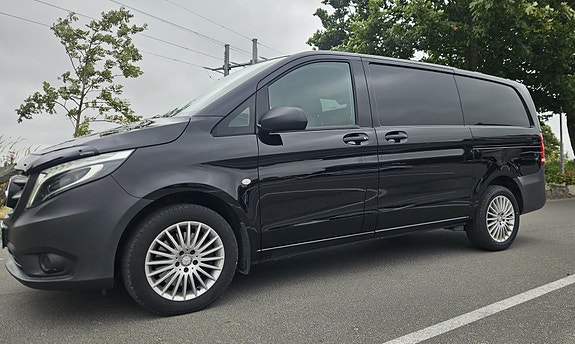 Mercedes-Benz Vito 119 2 of 5