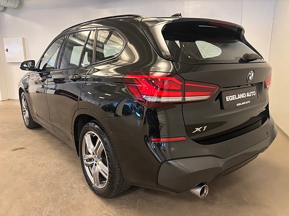 BMW X1 4 of 5