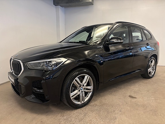 BMW X1 2 of 5