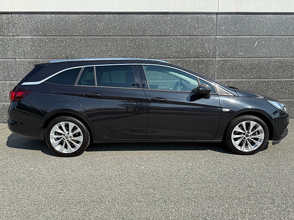 Opel Astra 2 of 5